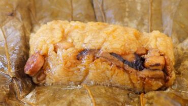 Chicken Sticky Rice Wrapped in Lotus Leaf