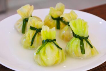 Cabbage Soup Dumplings