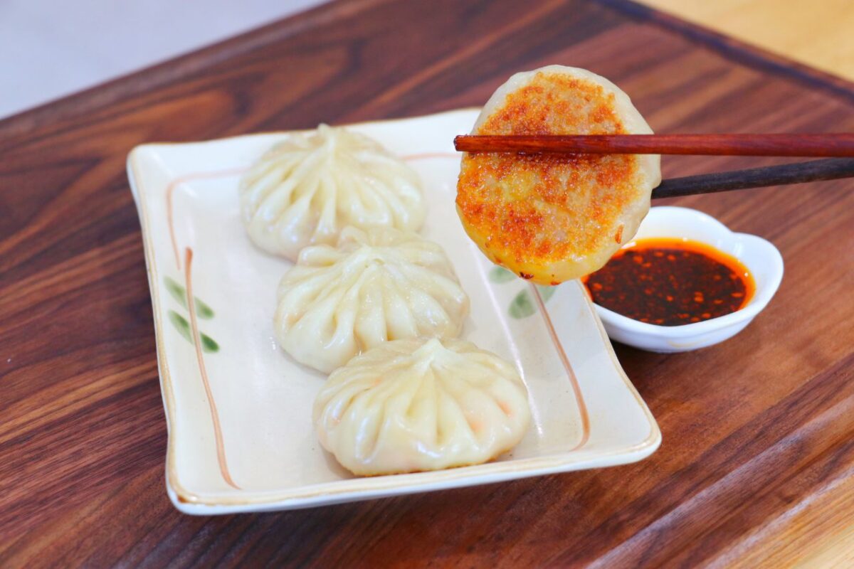 Pan Fried Vegetable Buns