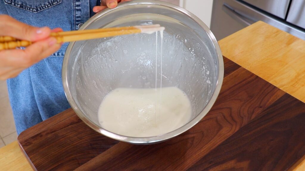 Crispy Pork with Dill 2. Batter