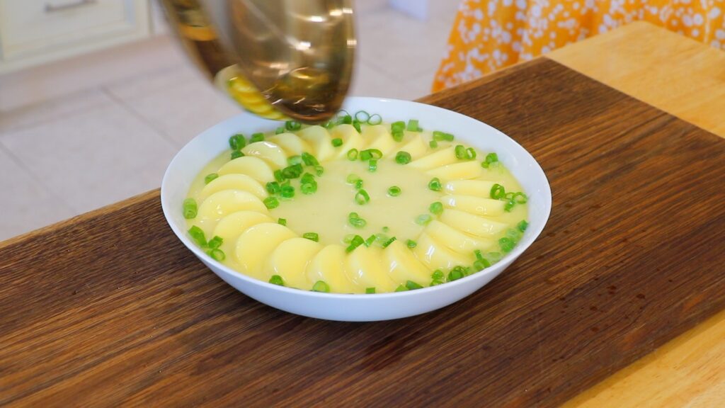 Steamed Eggs with Tofu 10. Pour the Oil
