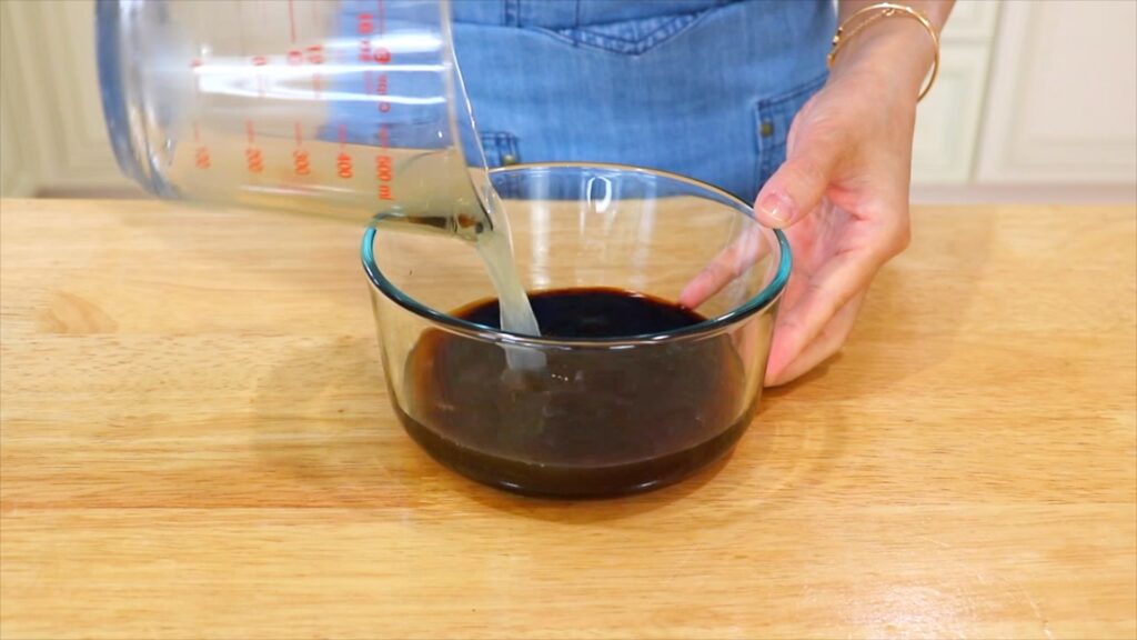 25-Min Chicken Lo Mein 2. Sauce