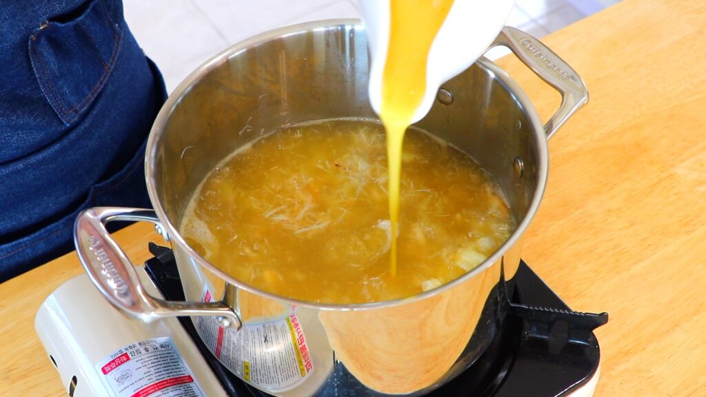 5-Min Crab Egg Drop Soup 4. Add the Eggs
