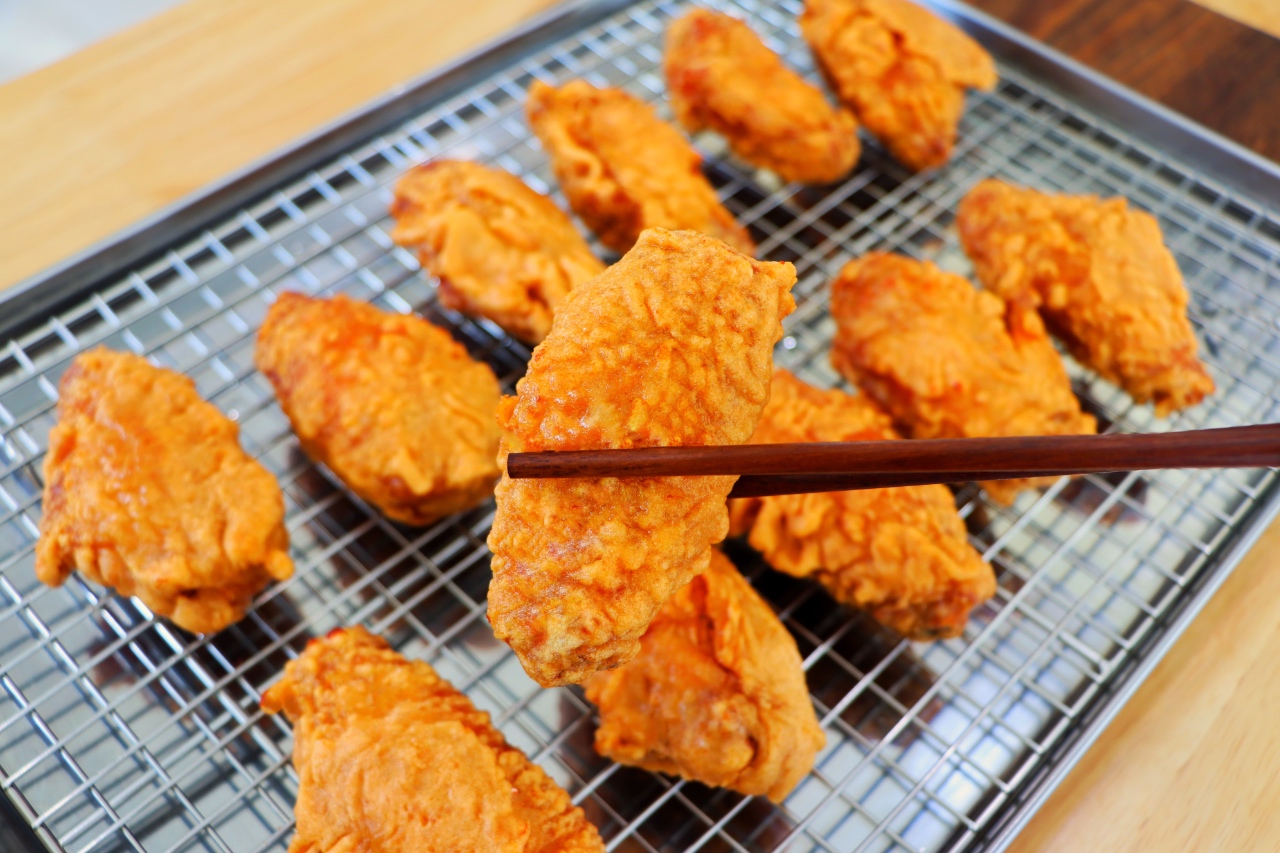 Garlicky Fried Chicken Wings