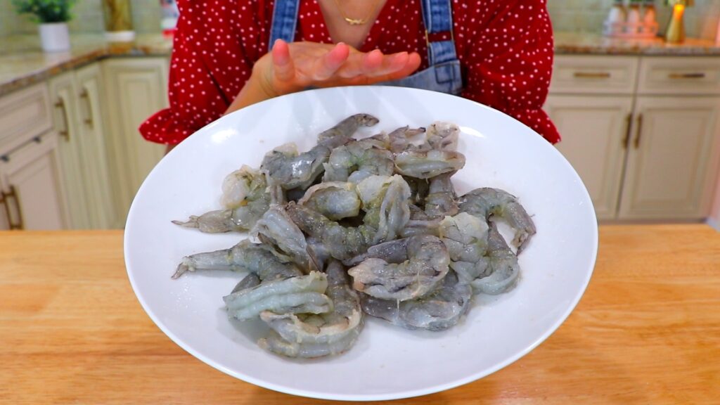 15-Min Shrimp Pad See 1. Season Shrimp